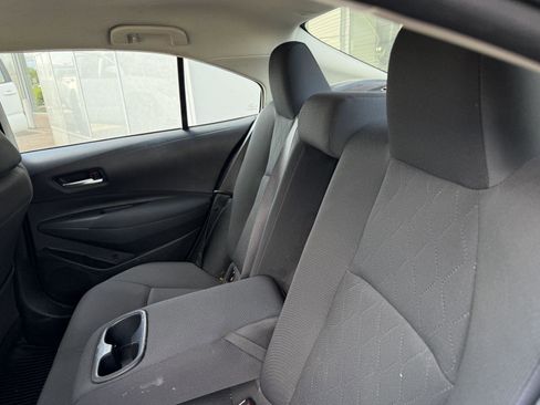 Used 2020 Toyota Corolla LE FWD image 10