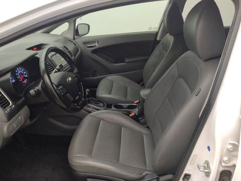 Used 2017 Kia Forte EX FWD image 17
