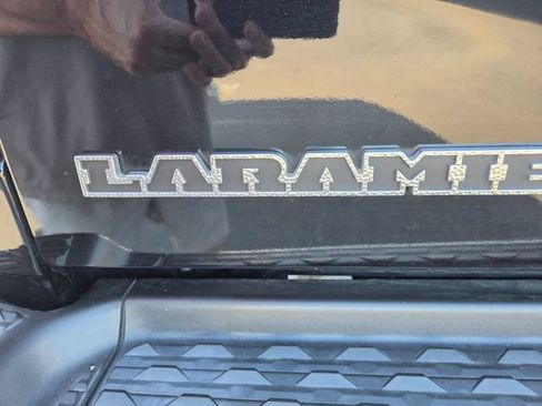 Used 2022 RAM 2500 Laramie w/ Snow Chief Group AWD/4WD image 28