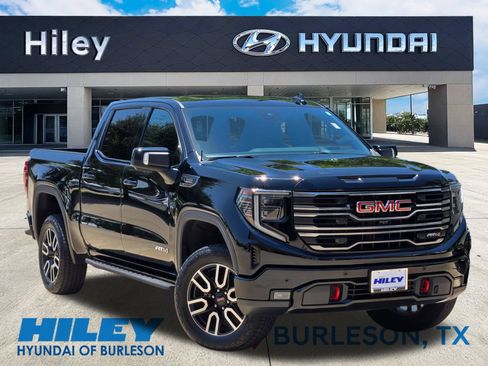 Used 2025 GMC Sierra 1500 AT4 w/ AT4 Premium Package AWD/4WD image 2