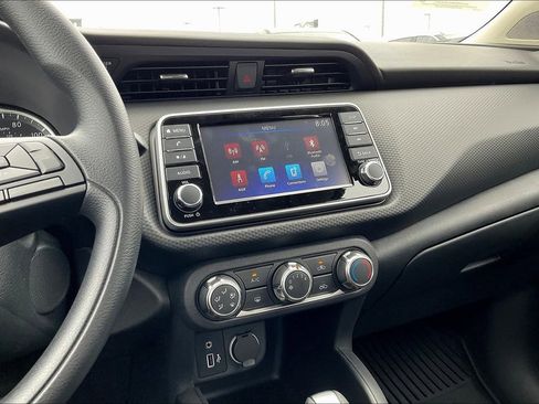 New 2025 Nissan Kicks Play S image 11