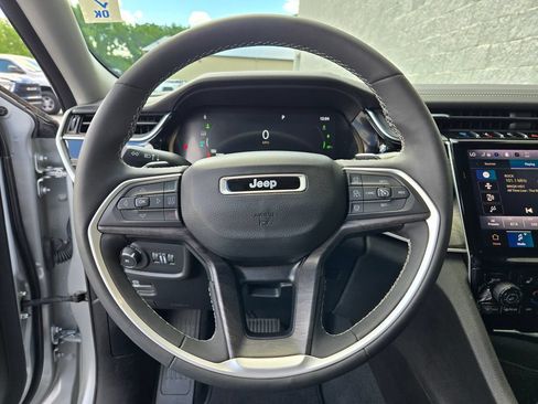 Used 2022 Jeep Grand Cherokee Limited 4xe AWD/4WD image 17