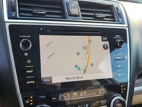 Used 2018 Subaru Outback 2.5i Limited image 10