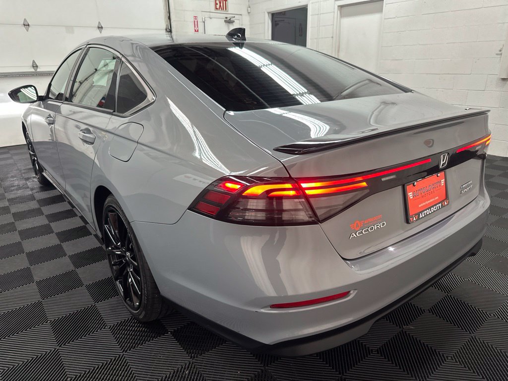 Used 2024 Honda Accord Sport image 7