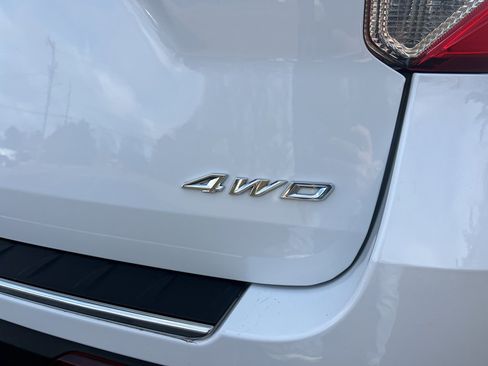 Used 2024 Ford Explorer Limited image 39