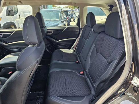 Certified 2023 Subaru Forester Premium AWD/4WD image 16