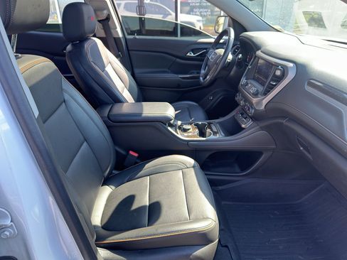 Used 2022 GMC Acadia AT4 w/ Technology Package image 11