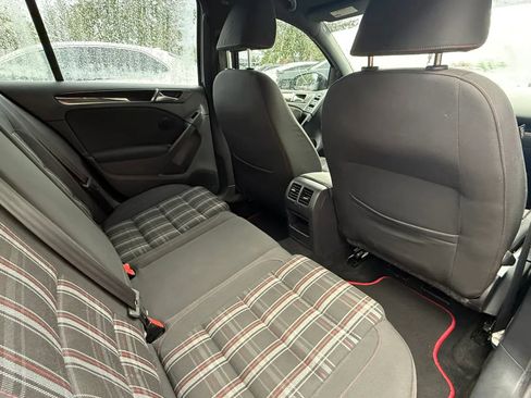 Used 2011 Volkswagen GTI 4-Door image 8