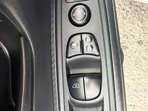 Used 2024 Nissan Versa S w/ Trunk Package image 24