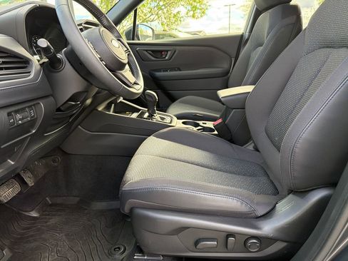 Certified 2025 Subaru Forester Premium AWD/4WD image 19