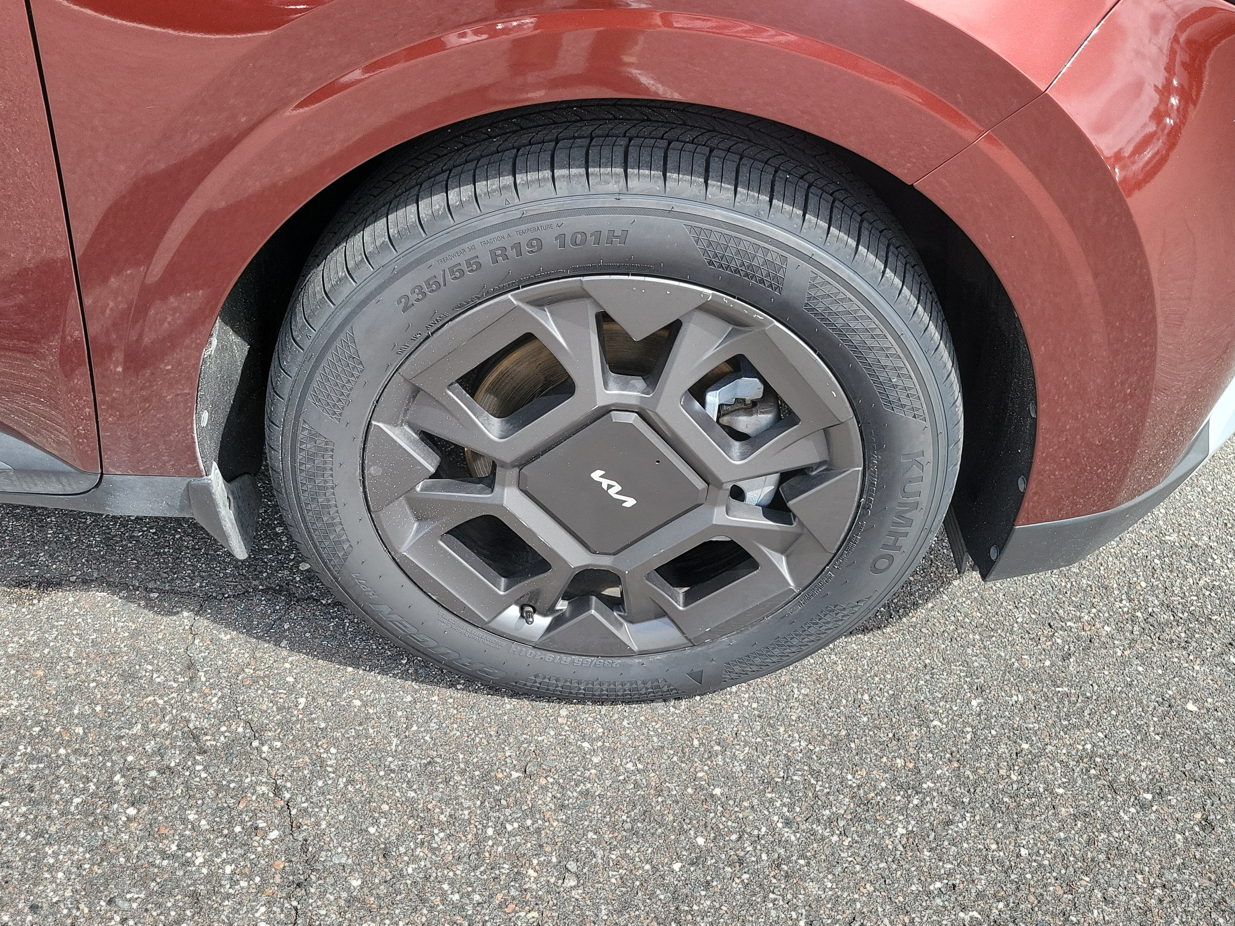 Certified 2025 Kia Carnival EX FWD image 41