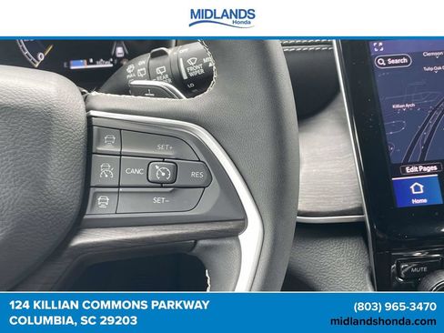 Used 2025 Jeep Grand Cherokee Limited AWD/4WD image 21