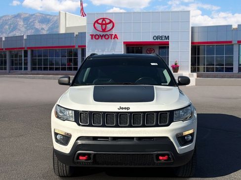 Used 2018 Jeep Compass Trailhawk w/ Cold Weather Group AWD/4WD image 2