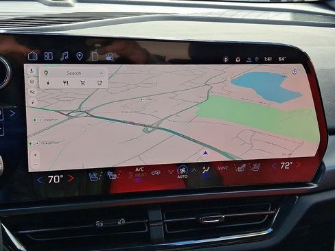 Used 2025 Chevrolet Equinox EV RS image 17