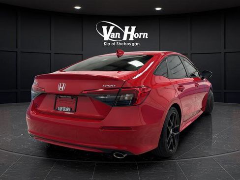 Used 2024 Honda Civic Sport image 3
