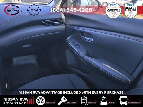 Used 2025 Nissan Sentra SR image 17