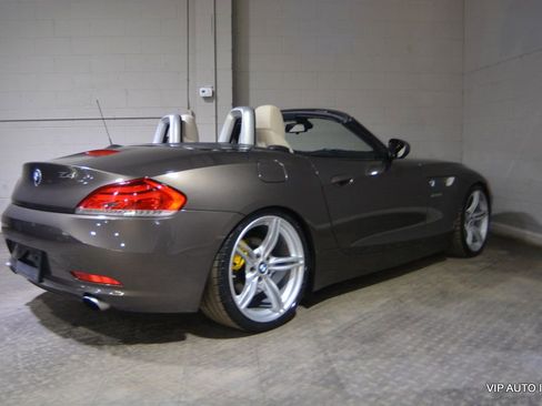 Used 2010 BMW Z4 sDrive35i image 28