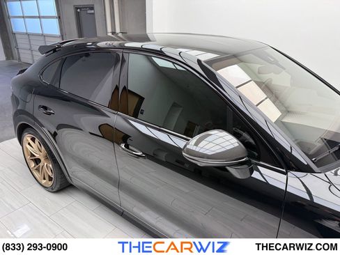 Used 2023 Porsche Cayenne Turbo GT image 28