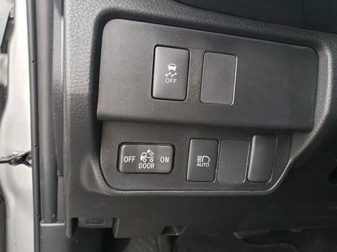 Used 2023 Toyota Tacoma SR AWD/4WD image 21