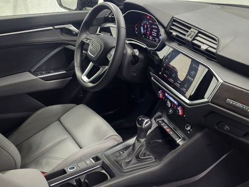 Used 2025 Audi Q3 2.0T Premium w/ Convenience Package image 27