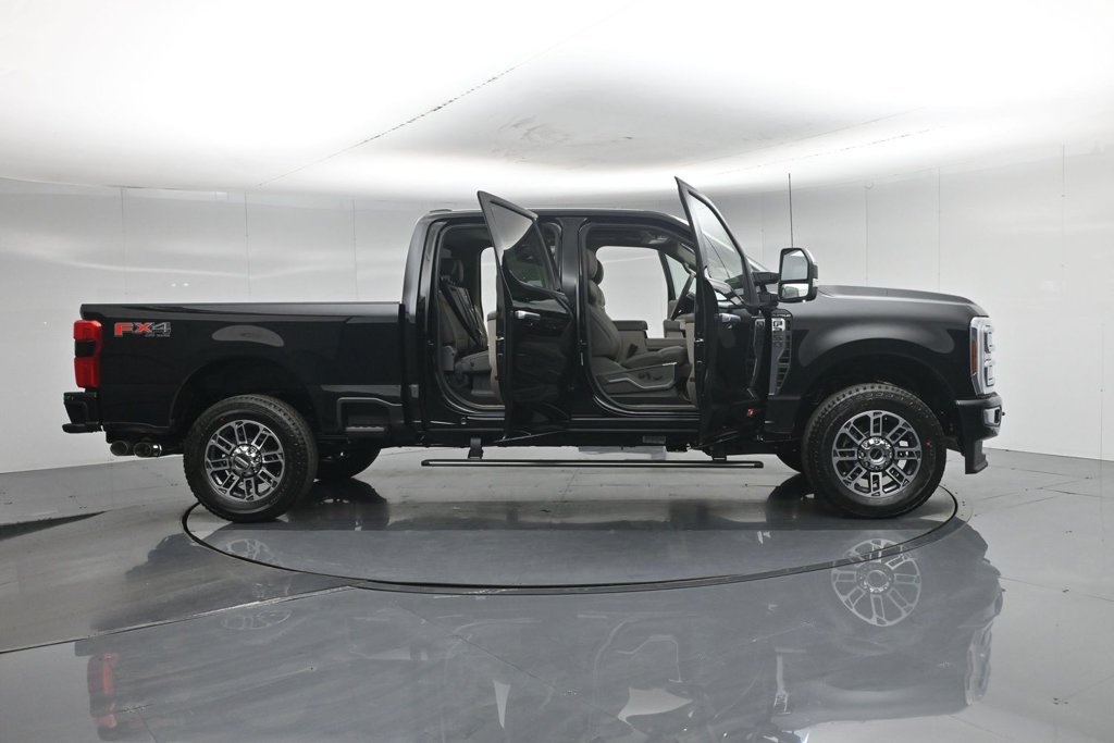 New 2026 Ford F250 Platinum w/ Platinum Plus Package AWD/4WD image 4