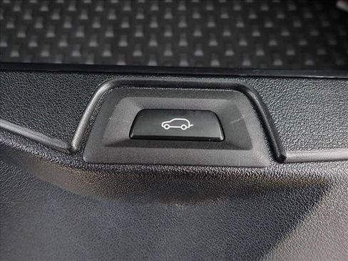 Used 2021 BMW X5 M w/ Competition Package AWD/4WD image 9