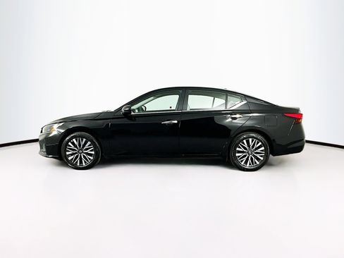 Used 2025 Nissan Altima 2.5 SV image 4