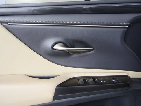 Used 2019 Lexus ES 350 w/ Accessory Package 2 FWD image 8
