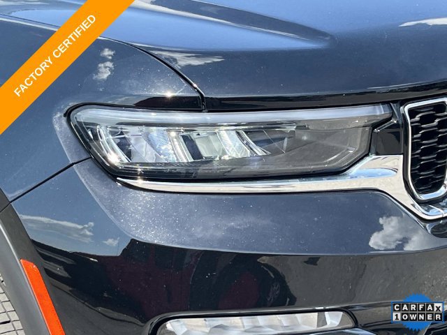 Certified 2025 Jeep Grand Cherokee Limited w/ Luxury Tech Group II AWD/4WD image 9