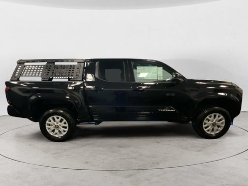 Used 2025 Toyota Tacoma SR5 AWD/4WD image 6