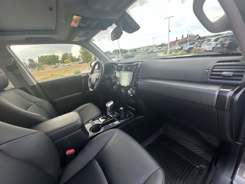 Used 2023 Toyota 4Runner TRD Off-Road Premium image 29