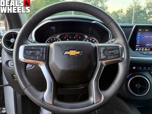 Used 2021 Chevrolet Blazer LT FWD image 12