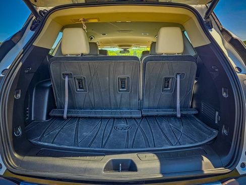 Used 2019 Buick Enclave Essence AWD/4WD image 33