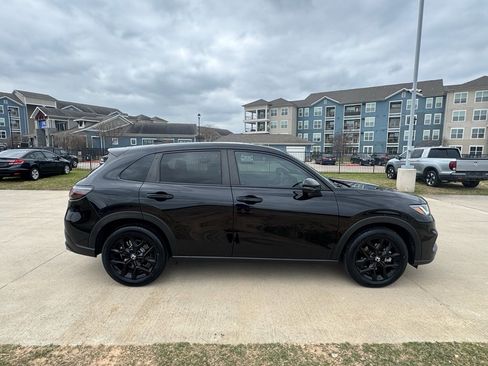 Certified 2024 Honda HR-V Sport image 9