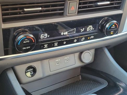 Certified 2026 Nissan Rogue SV image 29