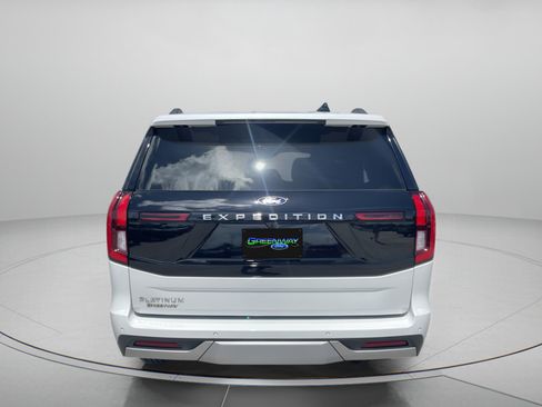 New 2026 Ford Expedition Platinum w/ Driver's Package AWD/4WD image 5