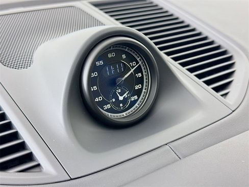 New 2026 Porsche Macan Turbo image 19