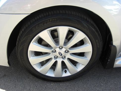 Used 2012 Subaru Legacy 2.5i Limited image 4