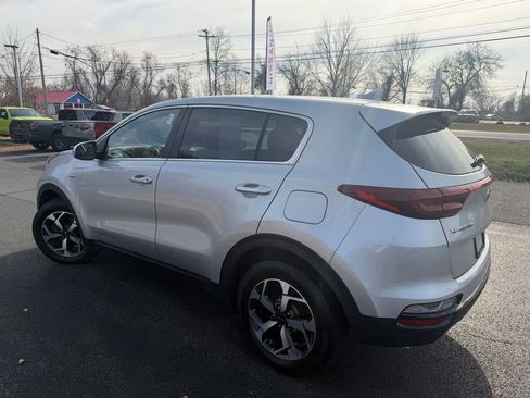 Used 2020 Kia Sportage LX image 7