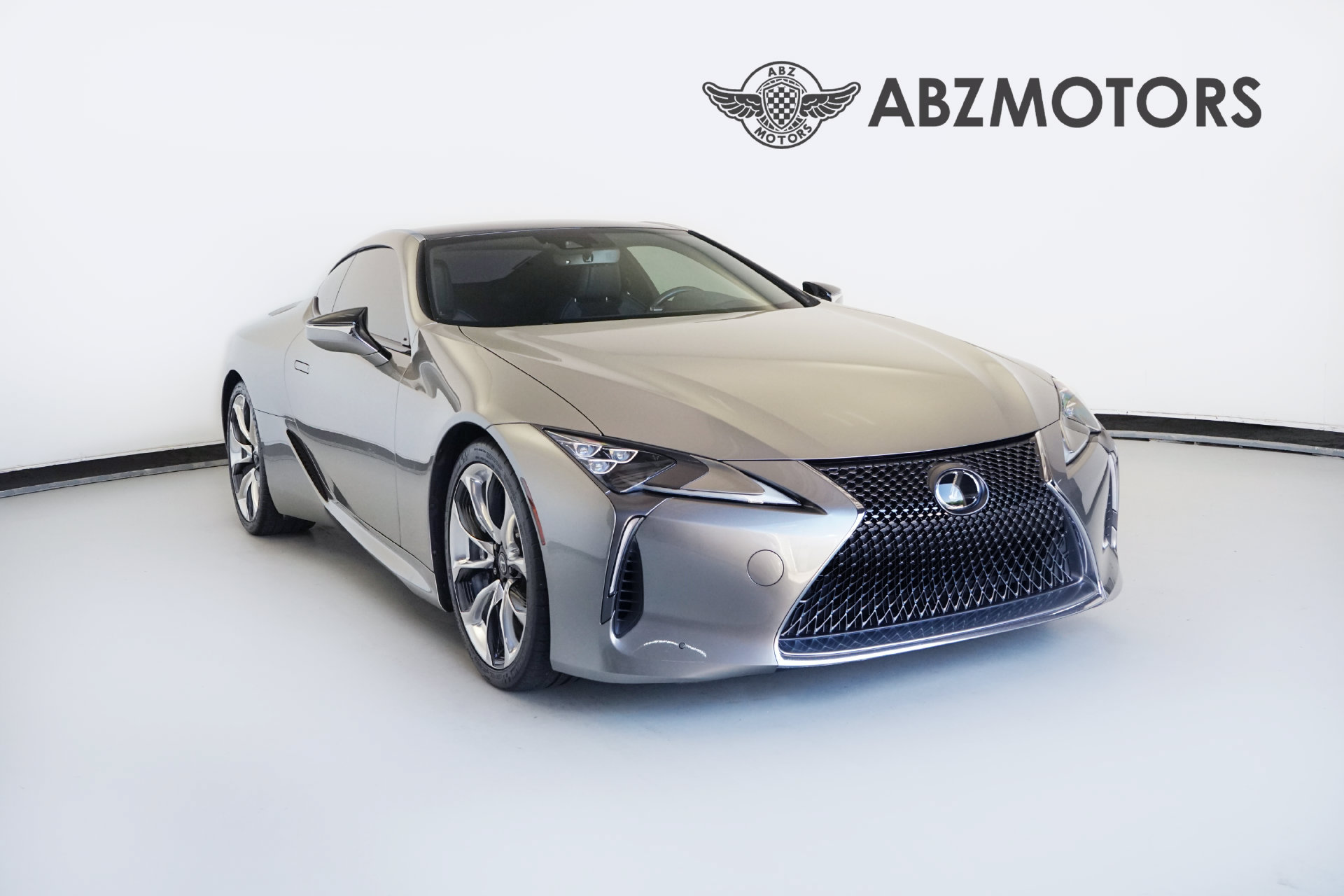 Used 2018 Lexus LC 500 Coupe w/ Performance Package RWD image 1