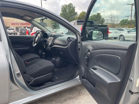 Used 2014 Nissan Versa S Plus image 20