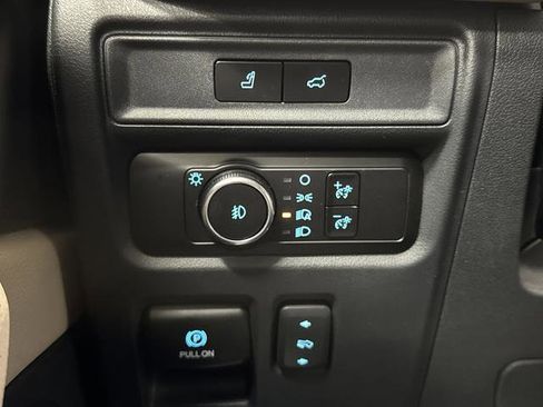 Used 2023 Ford Expedition Max Limited image 27