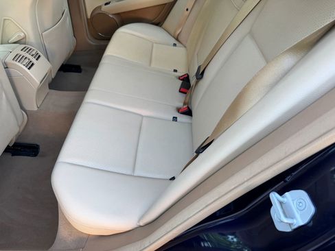 Used 2008 Mercedes-Benz C 300 Sedan image 41