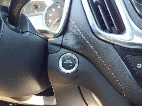 Used 2023 Chevrolet Equinox Premier FWD image 23