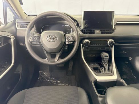 Certified 2023 Toyota RAV4 LE FWD image 27