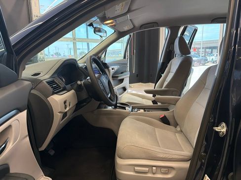Used 2017 Honda Pilot EX image 18