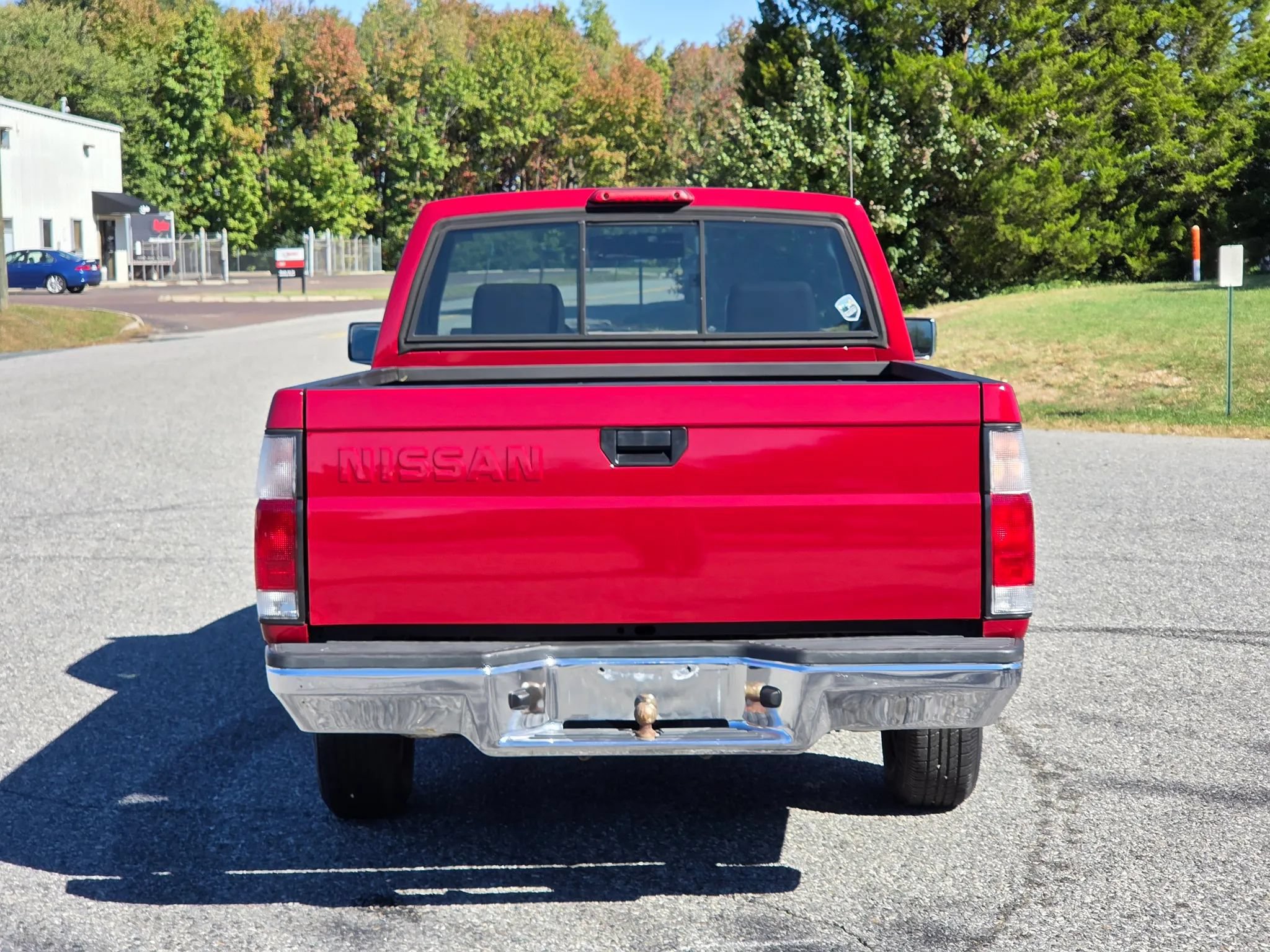 Used 1995 Nissan Pickup 2WD Regular Cab image 7