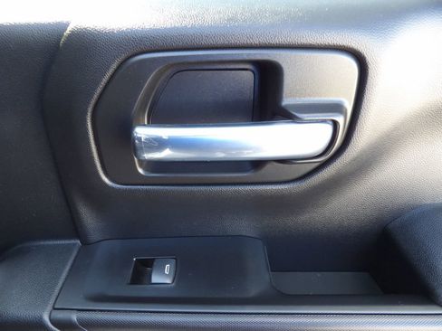 Used 2020 Chevrolet Silverado 1500 LT w/ Convenience Package image 38