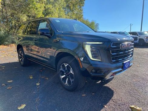 New 2026 GMC Yukon AT4 w/ AT4 Premium Package image 7