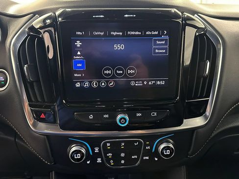 Used 2023 Chevrolet Traverse LT w/ LT Premium Package AWD/4WD image 34